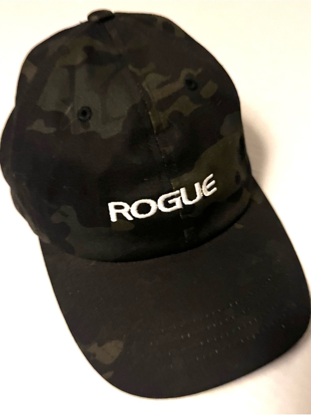 *NEW* ROGUE Fitness Camo Strap Back Baseball Hat Workout Training CrossFit Black